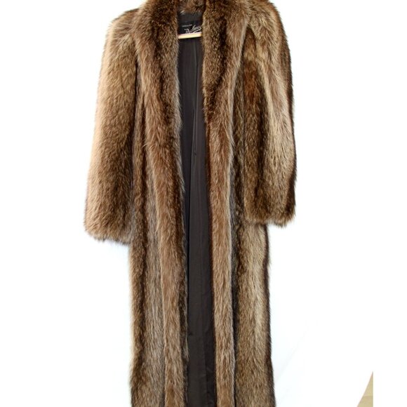 Vintage Full Length Beaver Fur Coat with Monogram - Luxury Designer Furrier